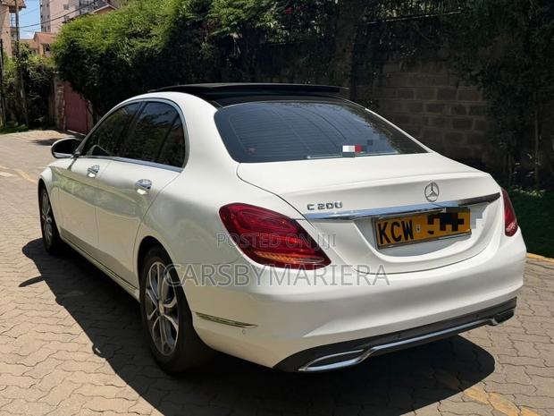 Mercedes-Benz C200 2015 White
