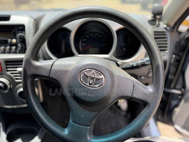 Toyota Rush 2007 Blue
