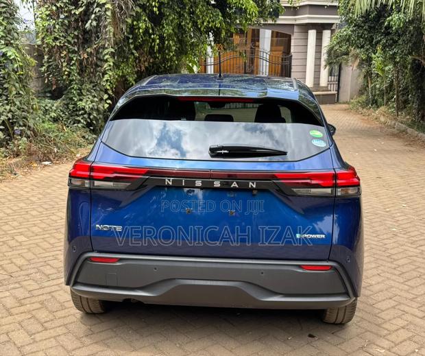 Nissan Note 1.2 Hybrid 2021 Blue