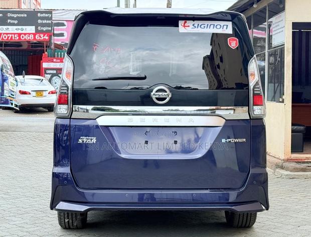 Nissan Serena 2019 Blue
