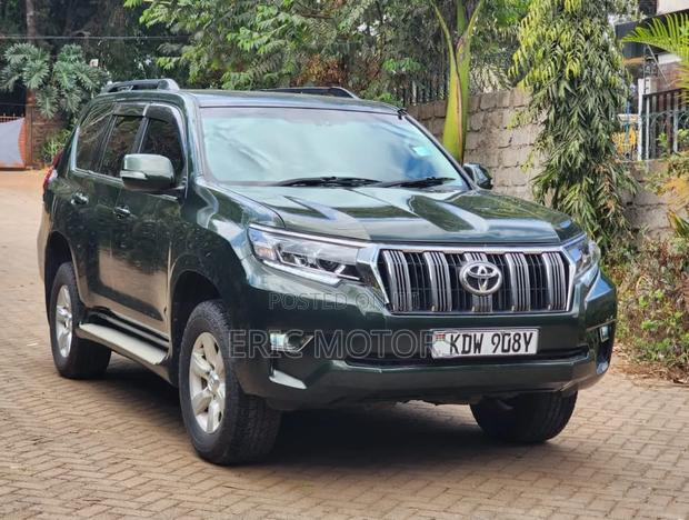 Toyota Land Cruiser Prado 2014 Green