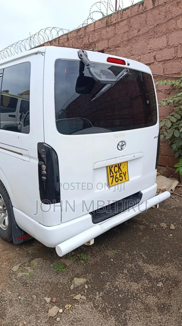 Nissan 100 2015 White