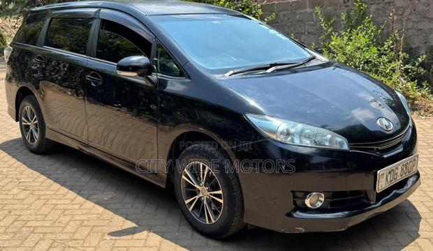 Toyota Wish 2014 Black