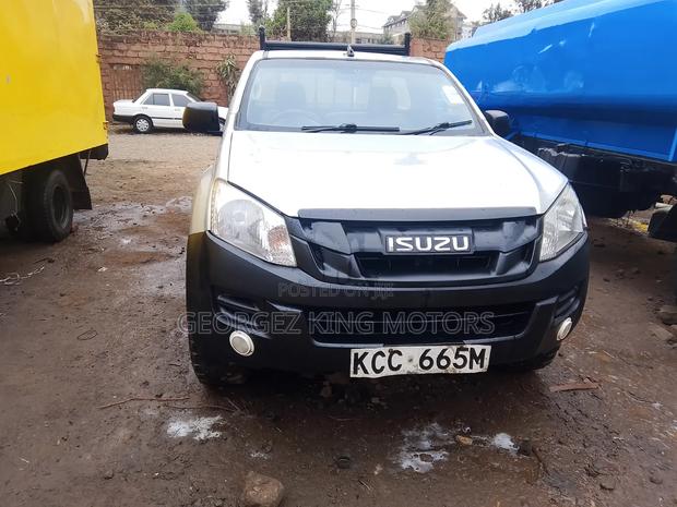 Isuzu D-MAX 2014 Gray