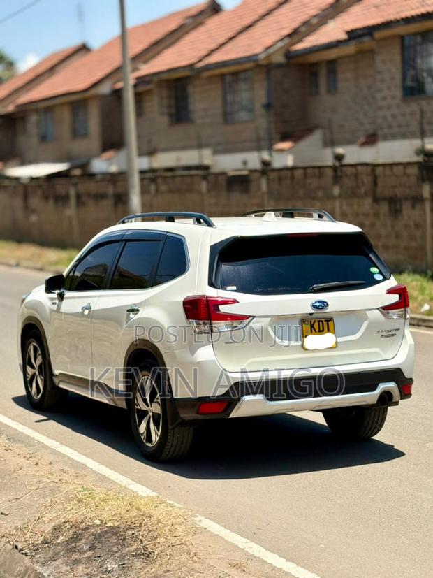 Subaru Forester 2019 White
