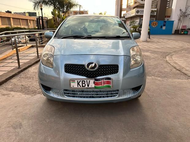 Toyota Vitz 1.0 FWD 5dr 2007 Blue