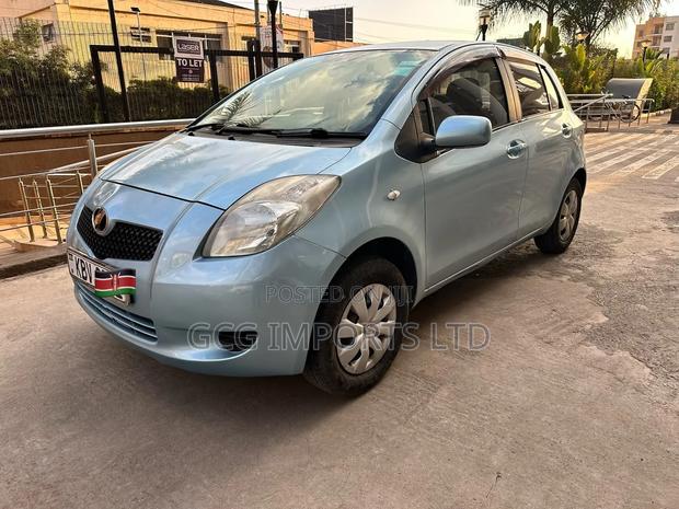 Toyota Vitz 1.0 FWD 5dr 2007 Blue