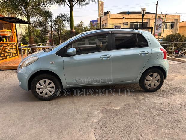 Toyota Vitz 1.0 FWD 5dr 2007 Blue