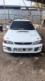 Subaru Legacy 2004 White for sale
