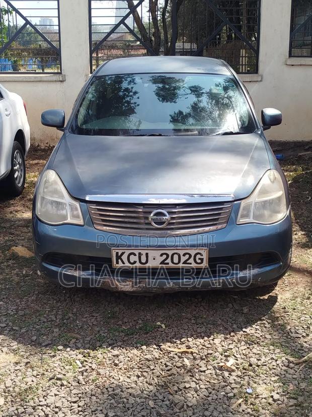 Nissan Bluebird 2012 Blue