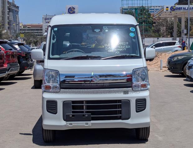 Suzuki Every Wagon 2019 White