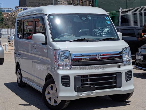 Suzuki Every Wagon 2019 White