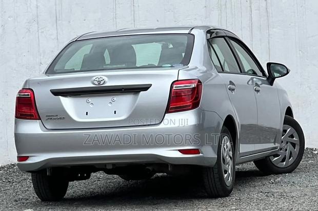 Toyota Axio 1.5 G 2WD 2019 Silver