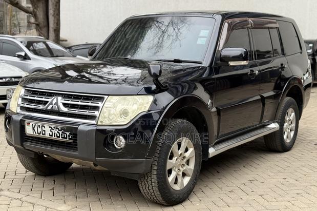 Mitsubishi Pajero 2008 Black
