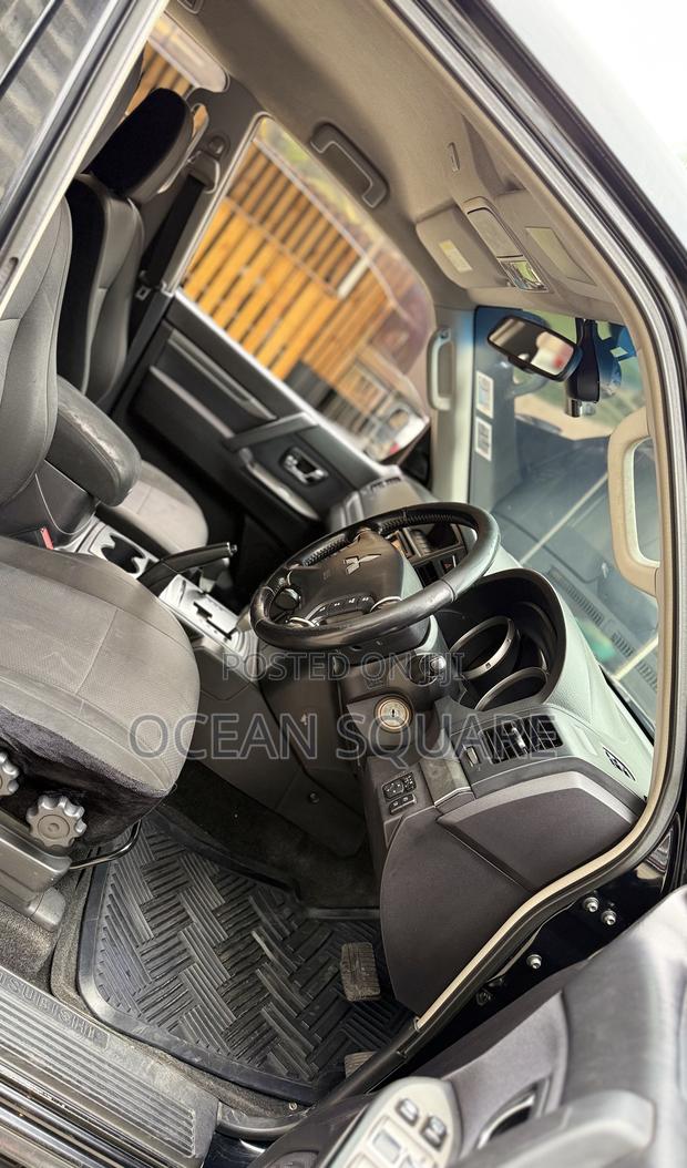 Mitsubishi Pajero 2008 Black