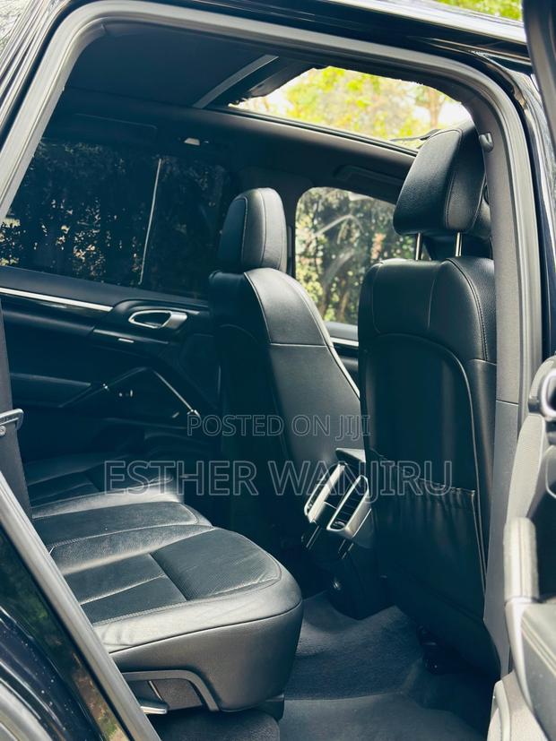 Porsche Cayenne 2014 Black