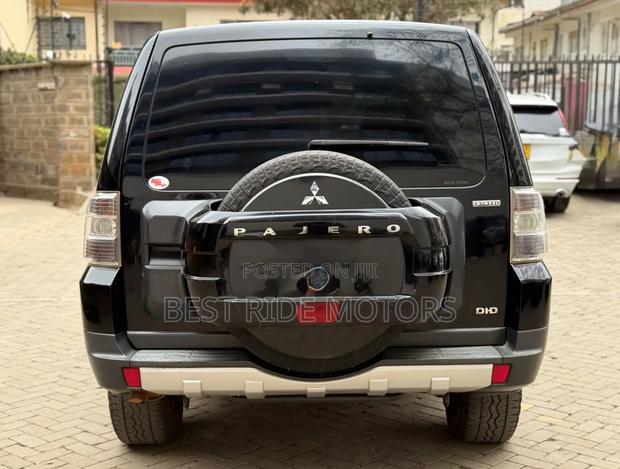 Mitsubishi Pajero 3.2 Di-D 2008 Black