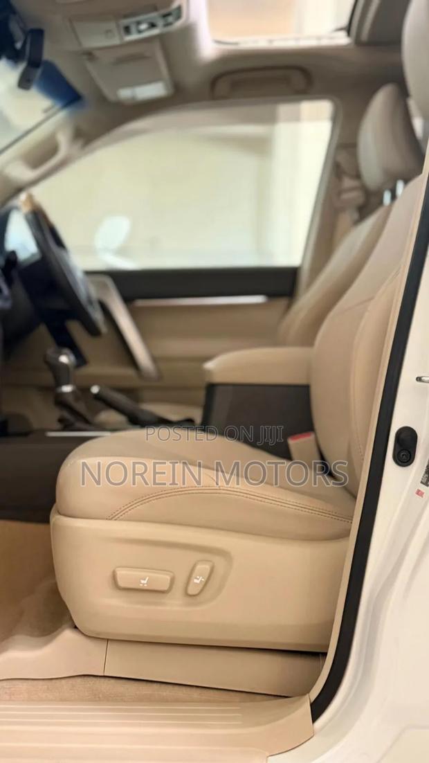 Toyota Land Cruiser Prado 2021 Pearl
