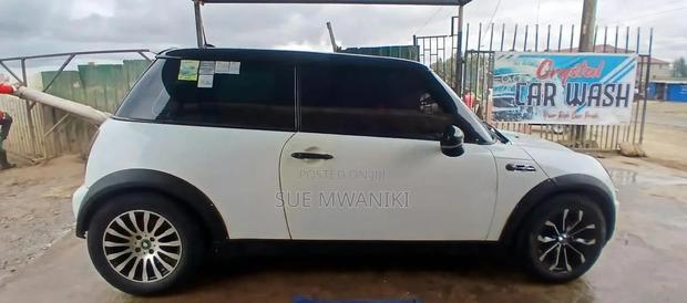 Mini Cooper Base 2003 White