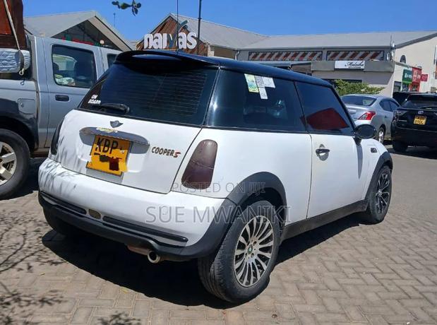 Mini Cooper Base 2003 White