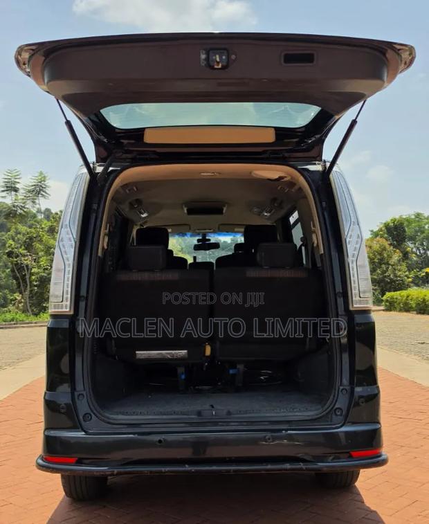 Nissan Serena 2016 Black