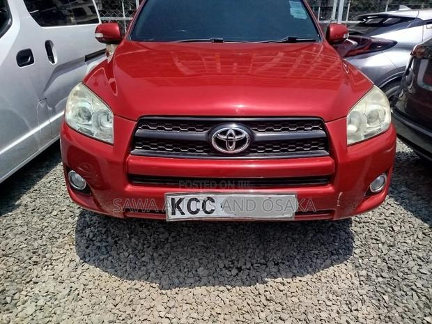 Toyota RAV4 2010 Red