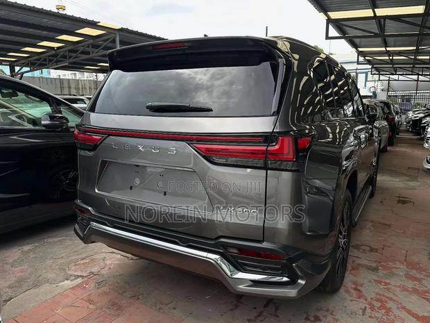 Lexus LX 2023 Gray