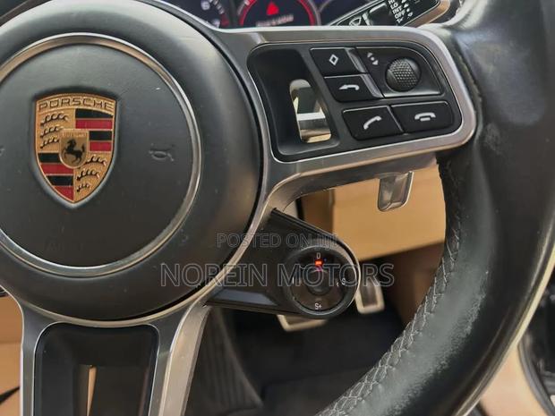 Porsche Cayenne 2019 Matt Black