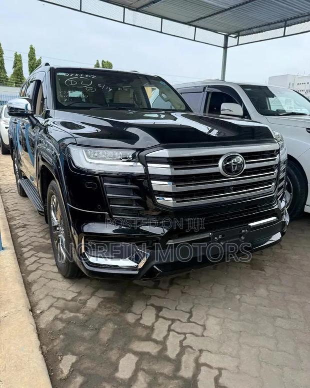 Toyota Land Cruiser 2024 Matt Black