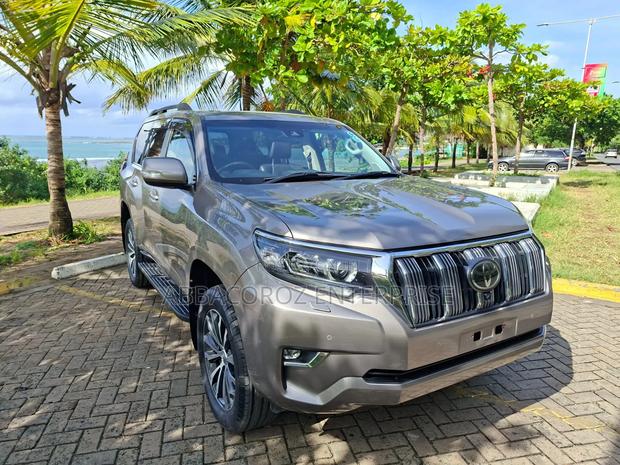 Toyota Land Cruiser Prado 2019