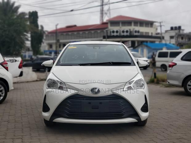 Toyota Vitz 2018 White