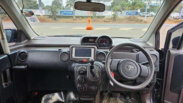 Toyota Spade 2013 Gray