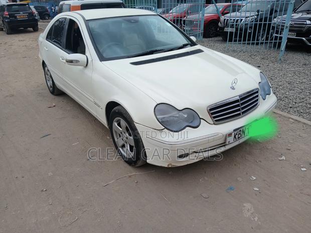 Mercedes-Benz C180 2005 White