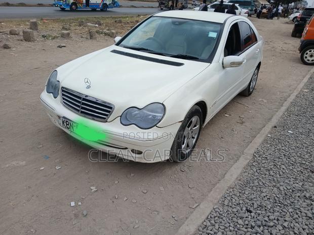 Mercedes-Benz C180 2005 White