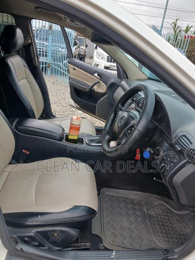 Mercedes-Benz C180 2005 White