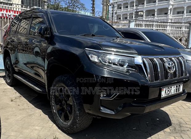 Toyota Land Cruiser Prado 2.7 i 2011 Black