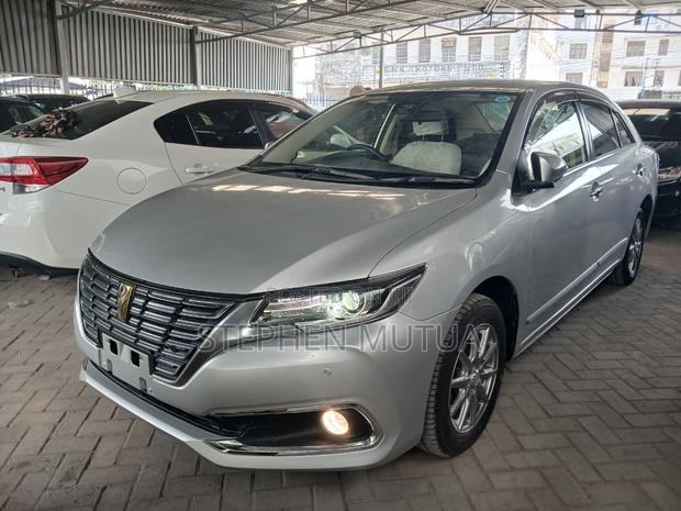 Toyota Premio 1.5 FWD 2019 Silver