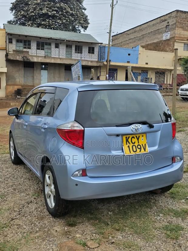 Toyota Ractis 1.5 FWD 2012 Blue