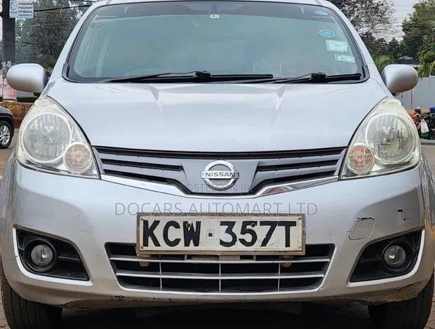 Nissan Note 2012 Silver