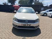 Volkswagen Passat 2014 White for sale