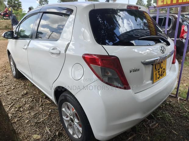 Toyota Vitz 2014 White