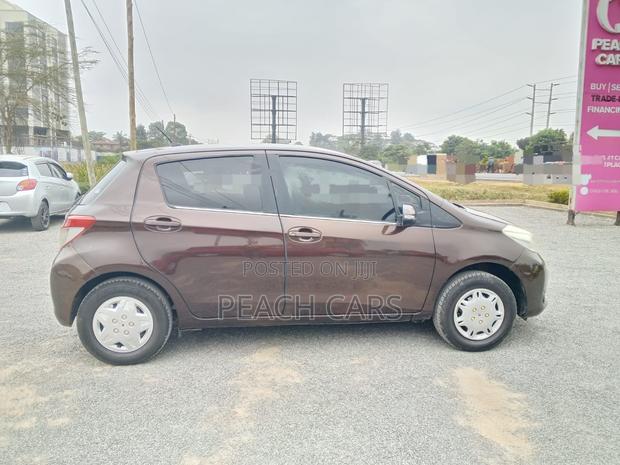 Toyota Vitz 2011 Brown