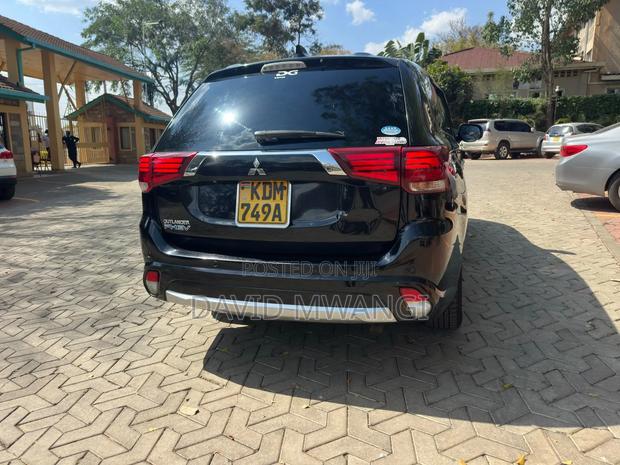 Mitsubishi Outlander 2016 Black