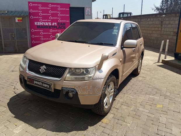 Suzuki Escudo 2007 Gold