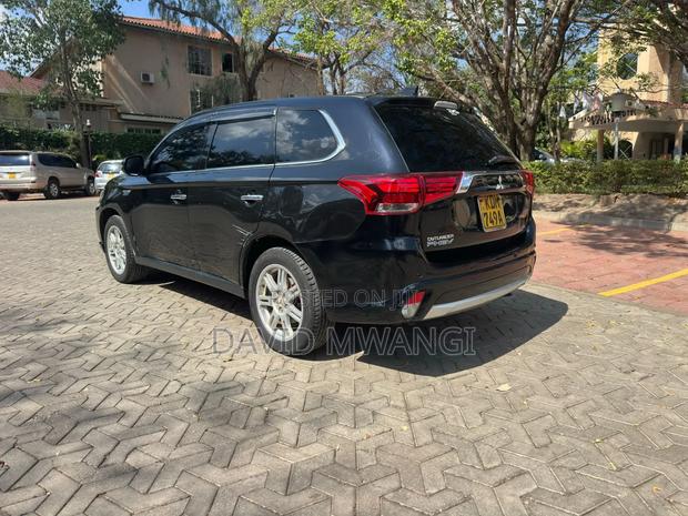 Mitsubishi Outlander 2016 Black