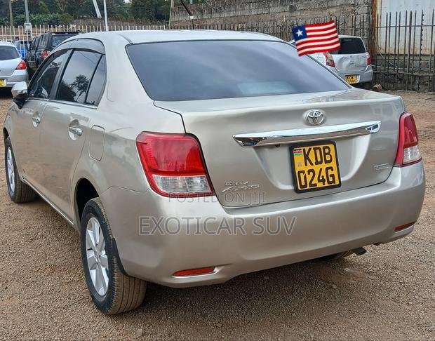 Toyota Axio 1.5 Luxel 2WD 2014 Silver