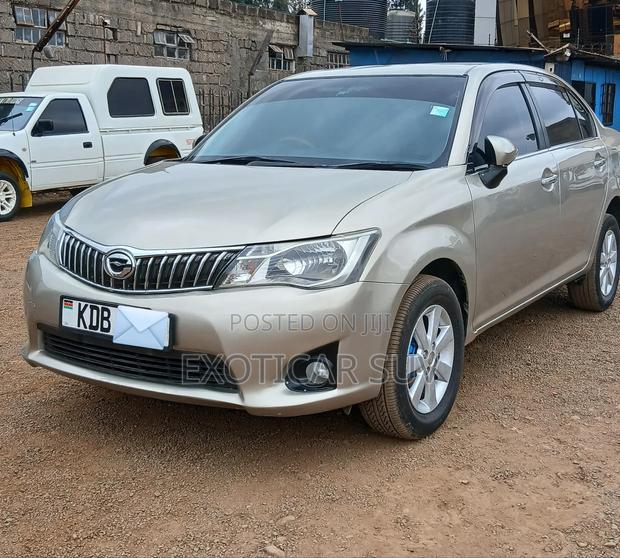 Toyota Axio 1.5 Luxel 2WD 2014 Silver
