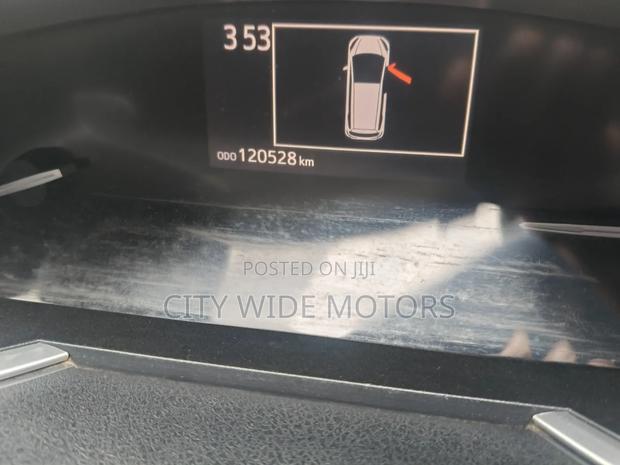 Toyota Sienta 2016 Red