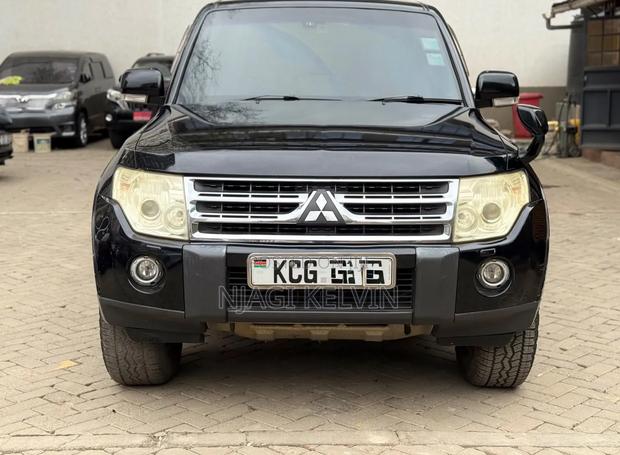 Mitsubishi Pajero 3.2 DI-D Avance Automatic 2008 Matt Black