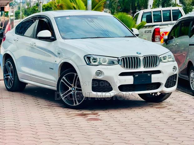 BMW X4 xDrive30i 2019 White